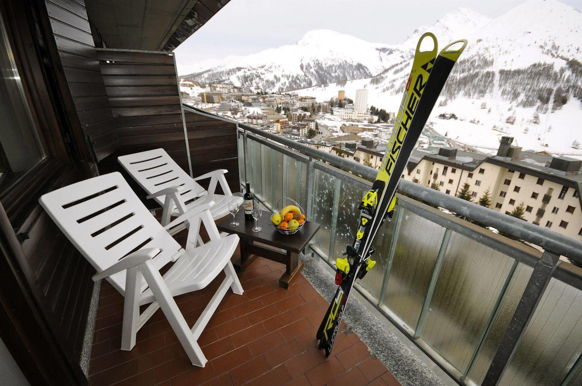 Palace 2 Residence Sestriere Exterior foto